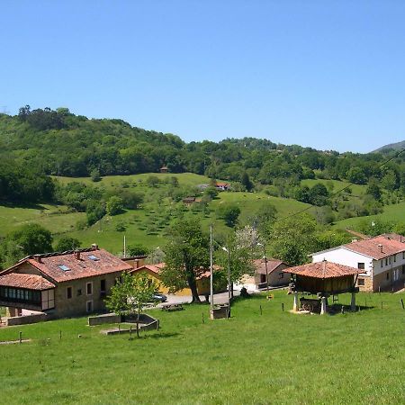 Turismo Rural El Sidron Affittacamere Piloña Esterno foto